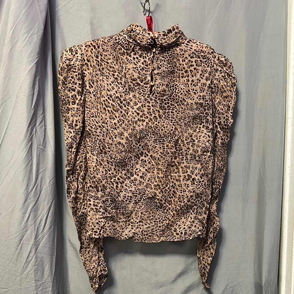 ML Monique Lhuillier Ruched Leopard Blouse - Picture 9 of 9